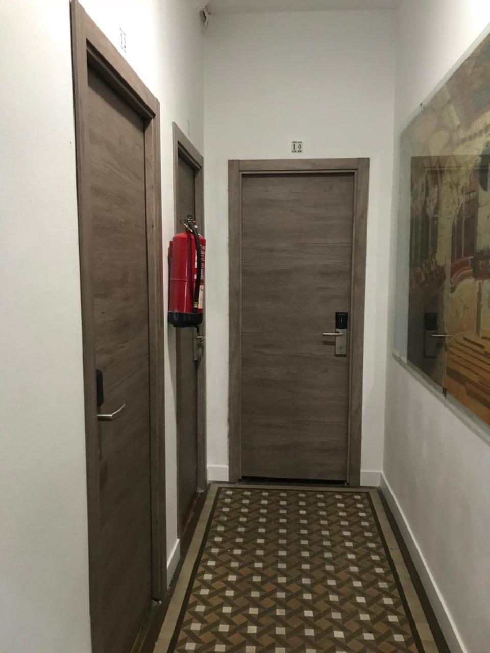 Hostal Eden برشلونة المظهر الخارجي الصورة